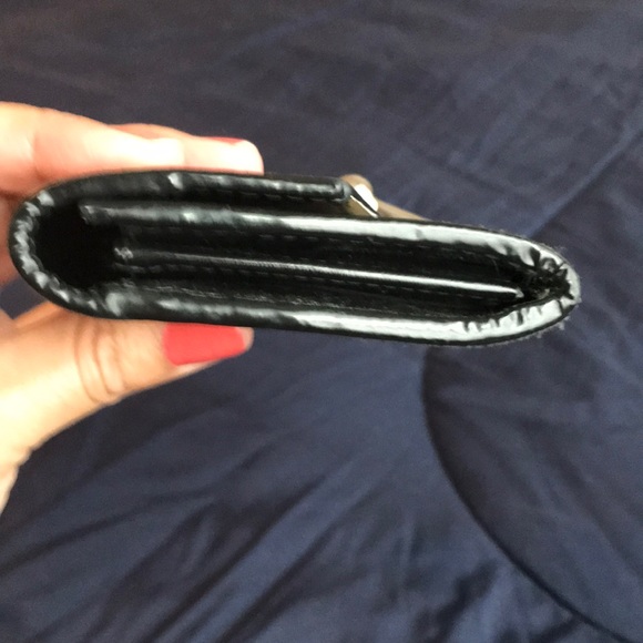 BURBERRY WALLET - Picture 8 of 11